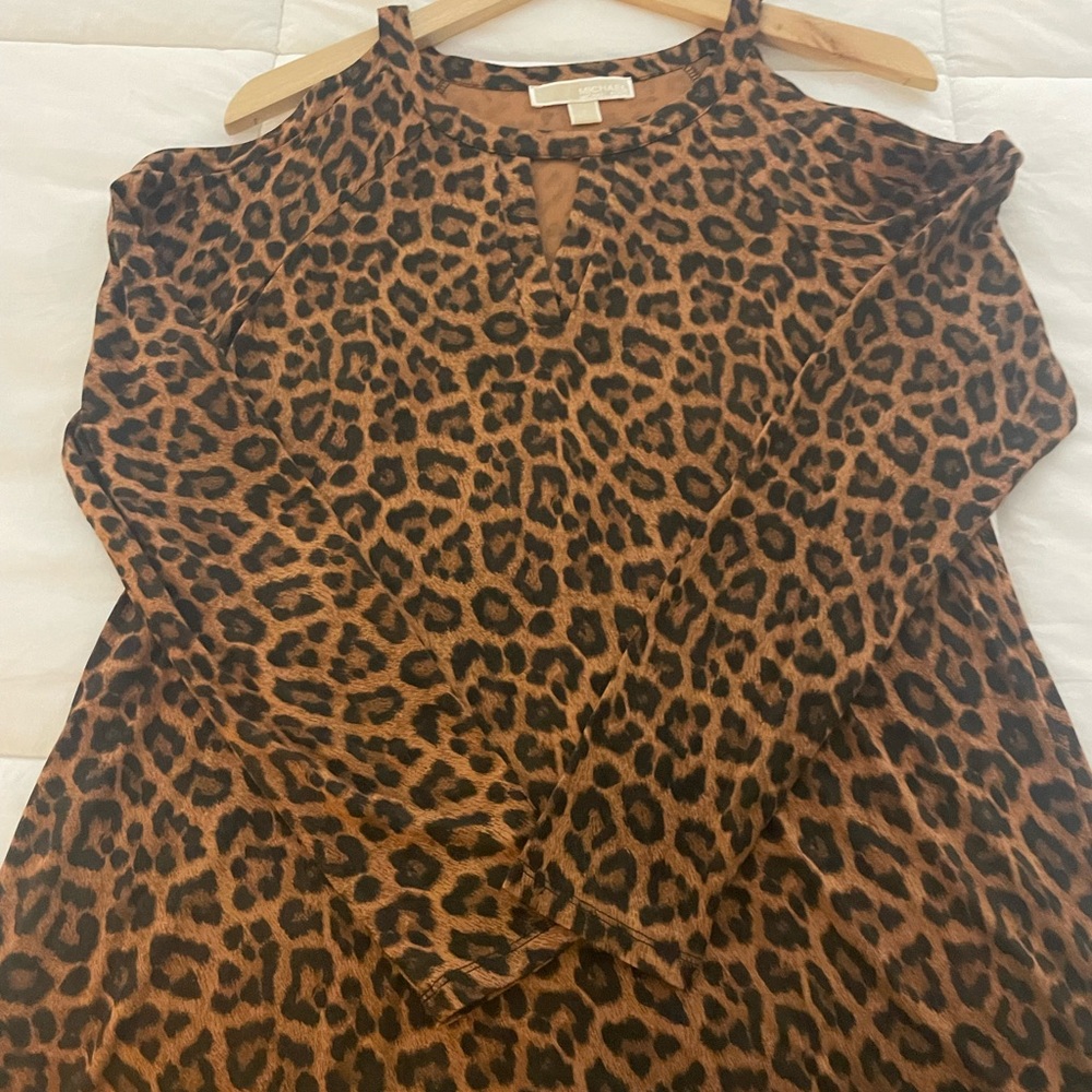 Pre owned MICHAEL Michael Kors Women's Cheetah-Print Cold-Shoulder Top